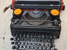 Olivetti Valentino